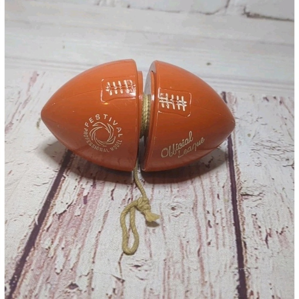 Vintage Official League Festival YO-YO Profesional Model‎ Football Pre-owned
